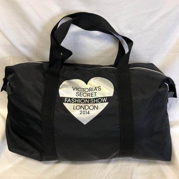 Victoria’s Secret Fashion Show London 2014 Lg Duffel bag W/Pouch  21x6x14.5" - Picture 1 of 10